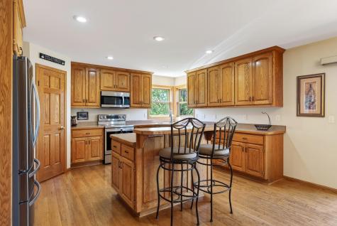 1135 S Trappers Crossing Lino Lakes MN 55038