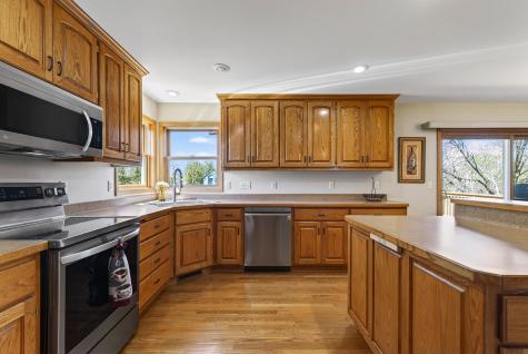 1135 S Trappers Crossing Lino Lakes MN 55038