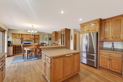 1135 S Trappers Crossing Lino Lakes MN 55038