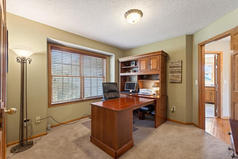 1135 S Trappers Crossing Lino Lakes MN 55038