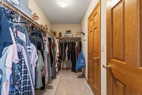 1135 S Trappers Crossing Lino Lakes MN 55038