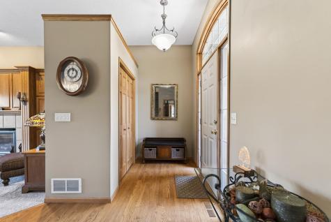 1135 S Trappers Crossing Lino Lakes MN 55038