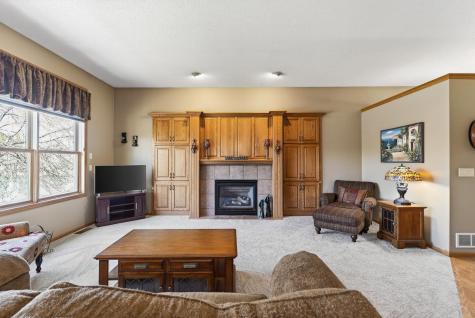 1135 S Trappers Crossing Lino Lakes MN 55038