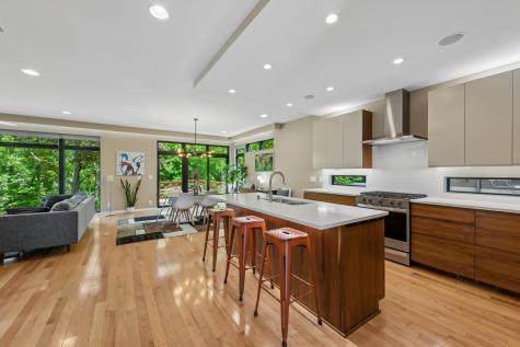 292 Vincent Avenue N Minneapolis MN 55405