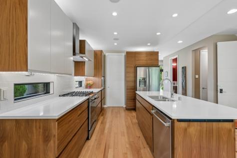 292 Vincent Avenue N Minneapolis MN 55405