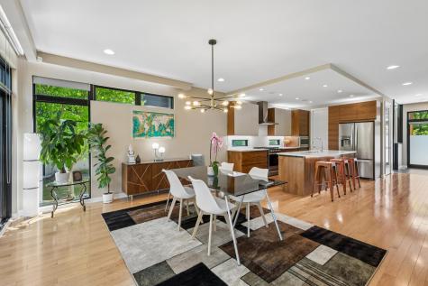 292 Vincent Avenue N Minneapolis MN 55405