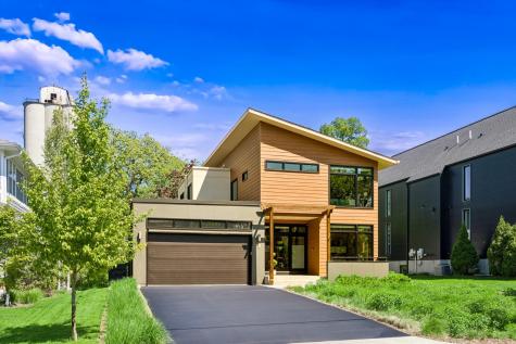 292 Vincent Avenue N Minneapolis MN 55405