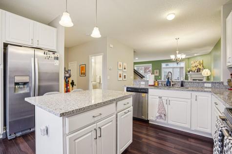 5125 95th Way N Brooklyn Park MN 55443