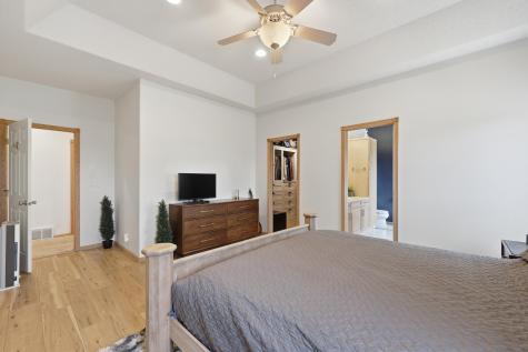 212 Chestnut Drive Horace ND 58047