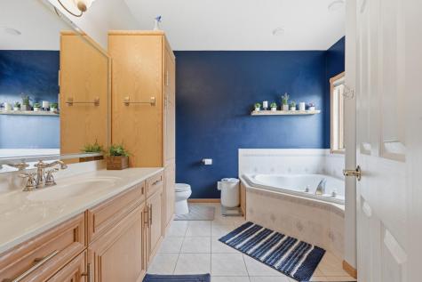 212 Chestnut Drive Horace ND 58047