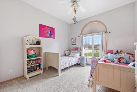 212 Chestnut Drive Horace ND 58047