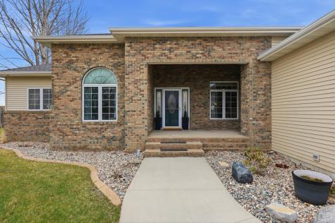 212 Chestnut Drive Horace ND 58047
