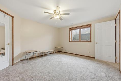212 Chestnut Drive Horace ND 58047
