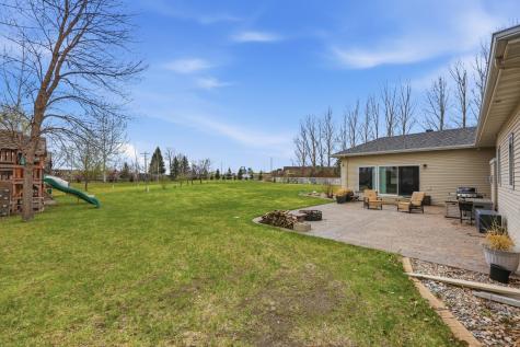 212 Chestnut Drive Horace ND 58047
