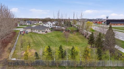 212 Chestnut Drive Horace ND 58047
