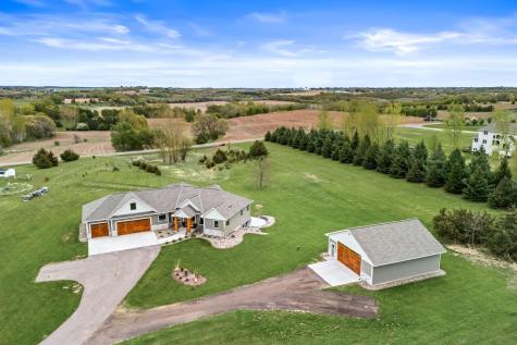 W12035 559th Avenue Prescott WI 54021