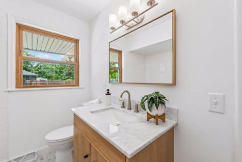 6 Mission Lane Bloomington MN 55420