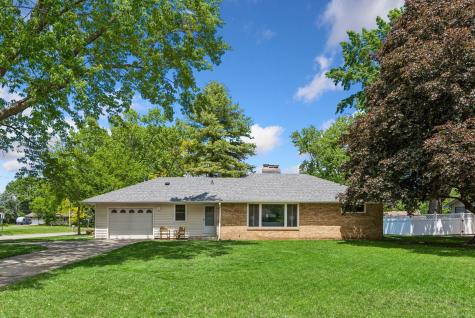 6 Mission Lane Bloomington MN 55420