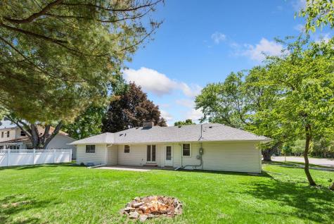 6 Mission Lane Bloomington MN 55420