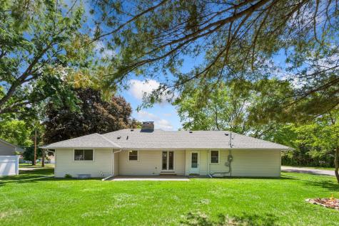 6 Mission Lane Bloomington MN 55420