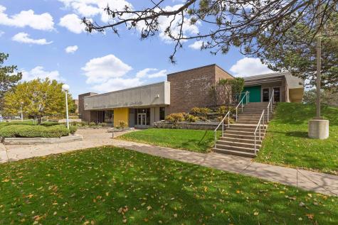 6 Mission Lane Bloomington MN 55420