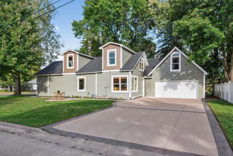 2084 4th Street White Bear Lake MN 55110