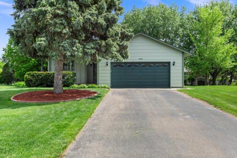 1009 Gramsey Place Burnsville MN 55306