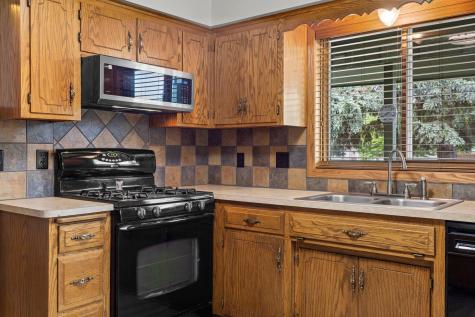 1009 Gramsey Place Burnsville MN 55306