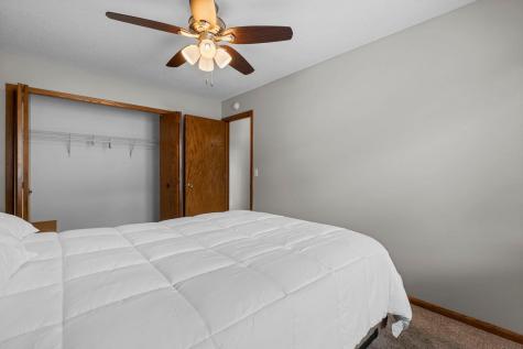 1009 Gramsey Place Burnsville MN 55306