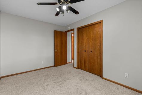 1009 Gramsey Place Burnsville MN 55306