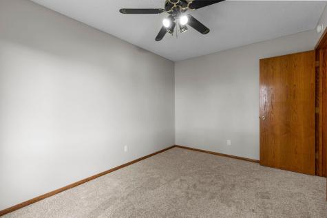 1009 Gramsey Place Burnsville MN 55306