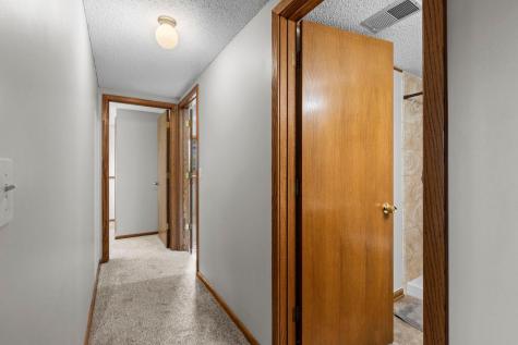 1009 Gramsey Place Burnsville MN 55306
