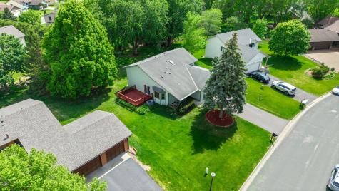 1009 Gramsey Place Burnsville MN 55306