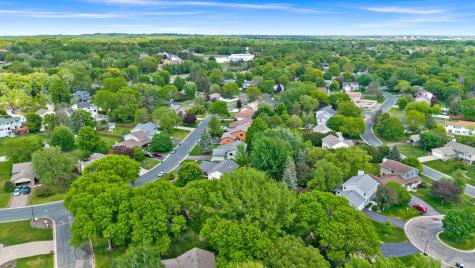 1009 Gramsey Place Burnsville MN 55306