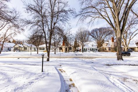 1345 4th Street N Fargo ND 58102