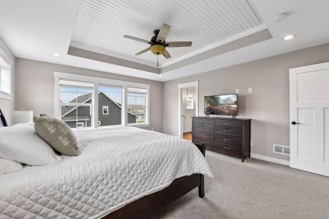 6085 Urbandale Lane N Plymouth MN 55446