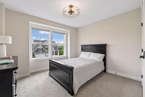 6085 Urbandale Lane N Plymouth MN 55446