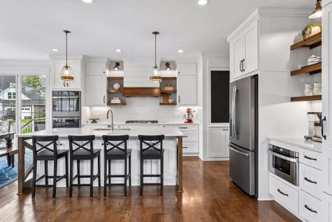 6085 Urbandale Lane N Plymouth MN 55446