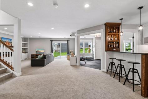 6085 Urbandale Lane N Plymouth MN 55446