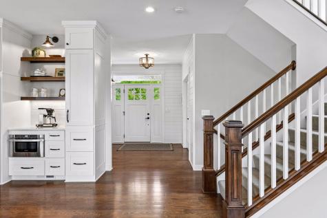 6085 Urbandale Lane N Plymouth MN 55446