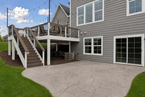 6085 Urbandale Lane N Plymouth MN 55446