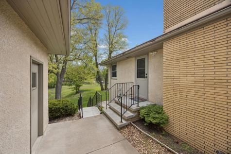 8108 Mount Curve Boulevard Brooklyn Park MN 55445