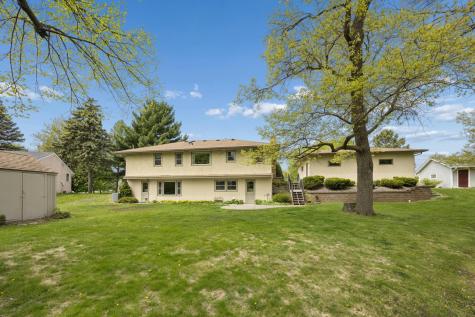 8108 Mount Curve Boulevard Brooklyn Park MN 55445