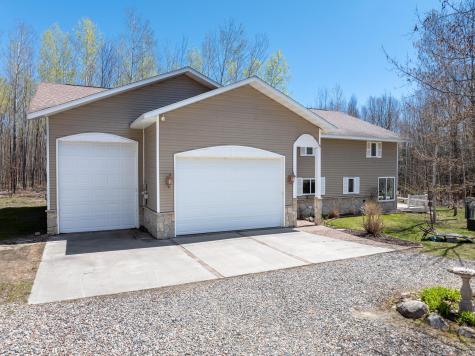 21564 Sugarbush Lane Cohasset MN 55721