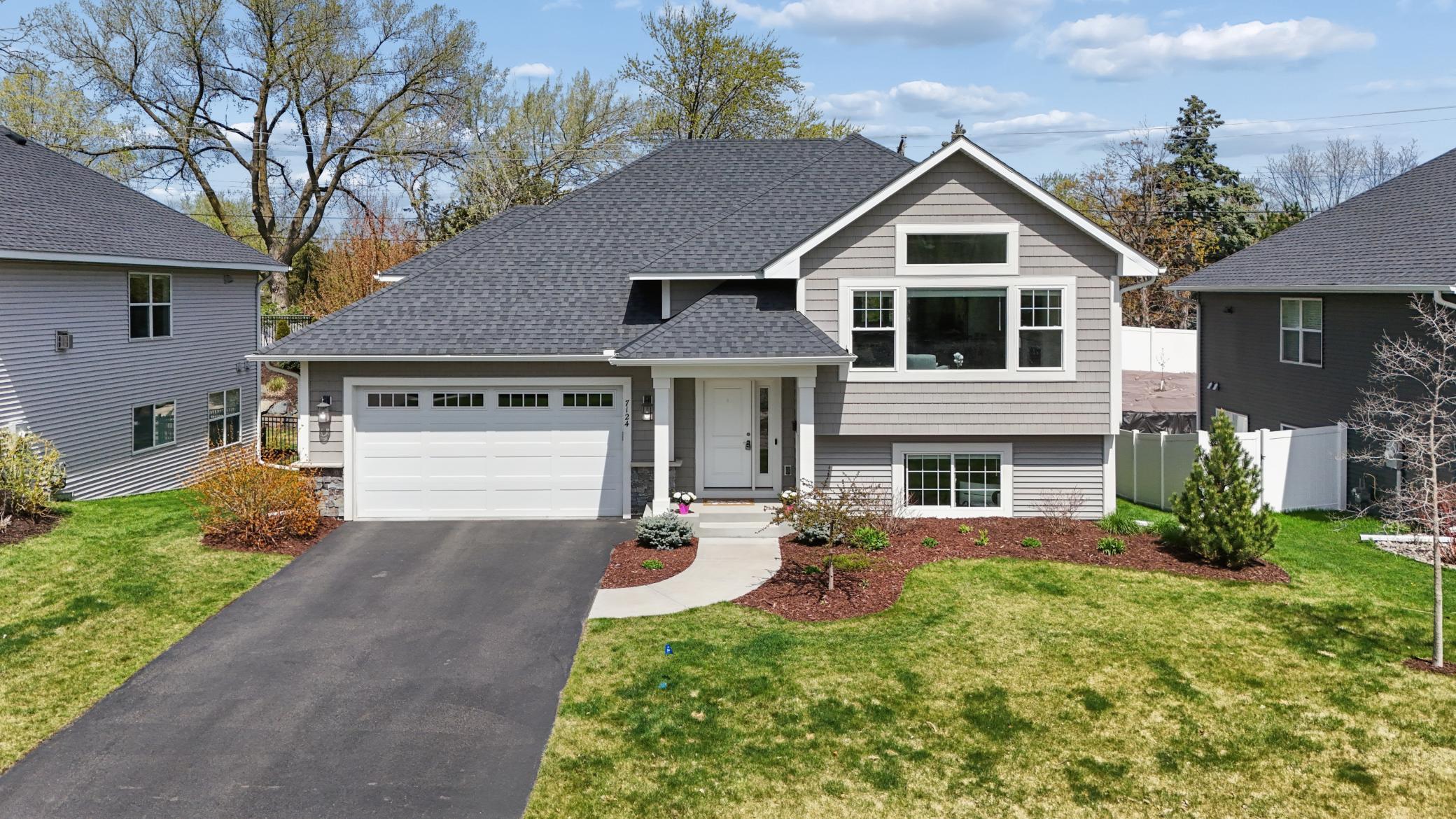 7124 51st Avenue N New Hope MN 55428