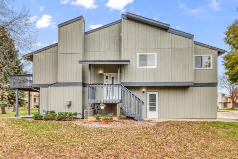 38 Fremont Drive S Fargo ND 58103