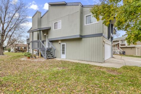 38 Fremont Drive S Fargo ND 58103