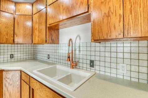 38 Fremont Drive S Fargo ND 58103