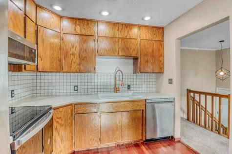 38 Fremont Drive S Fargo ND 58103