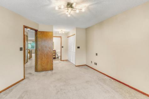 38 Fremont Drive S Fargo ND 58103